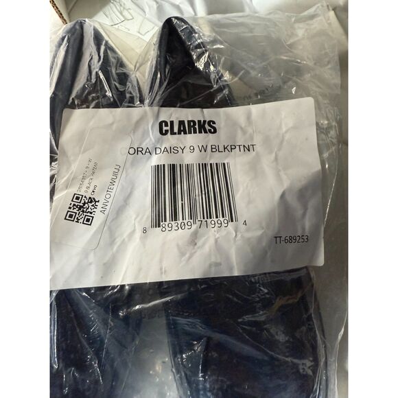 Clarks Shoes Cora Daisy Black Patent Leather Size 9 Wide Ladies New without box. - Picture 7 of 8